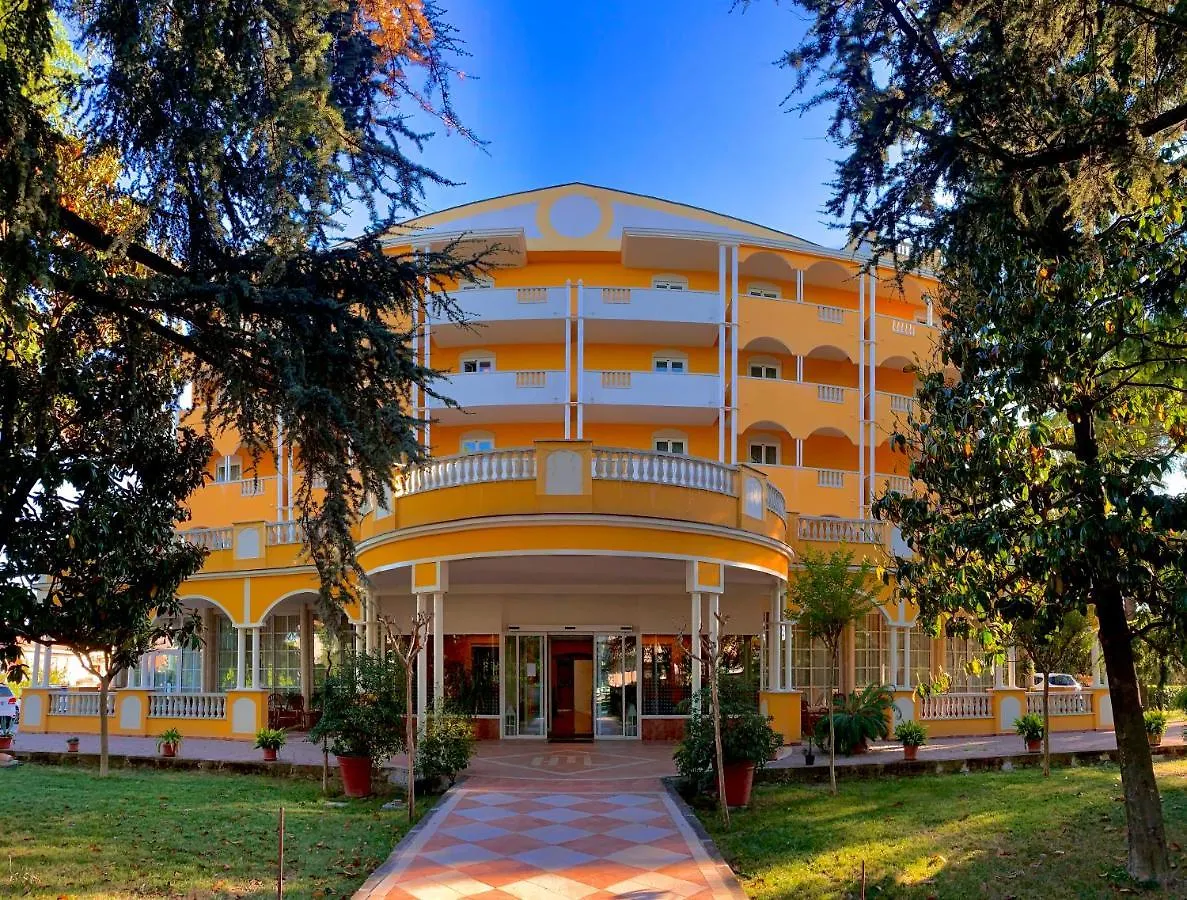 Hotel Terme Luna モンテグロット・テルメ 2*,
